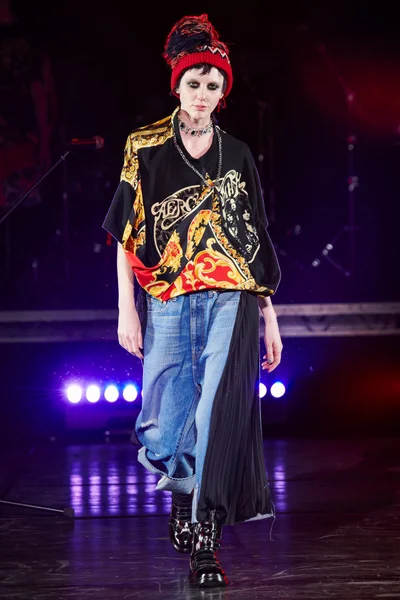 Look 1